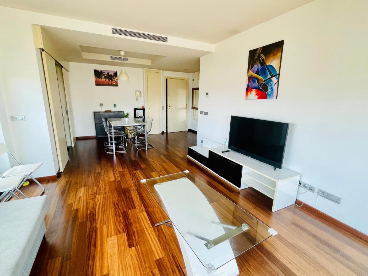 Forum De Barcelona Sea View Apartment With Garage Parking Sant Adrià de Besòs Exteriör bild