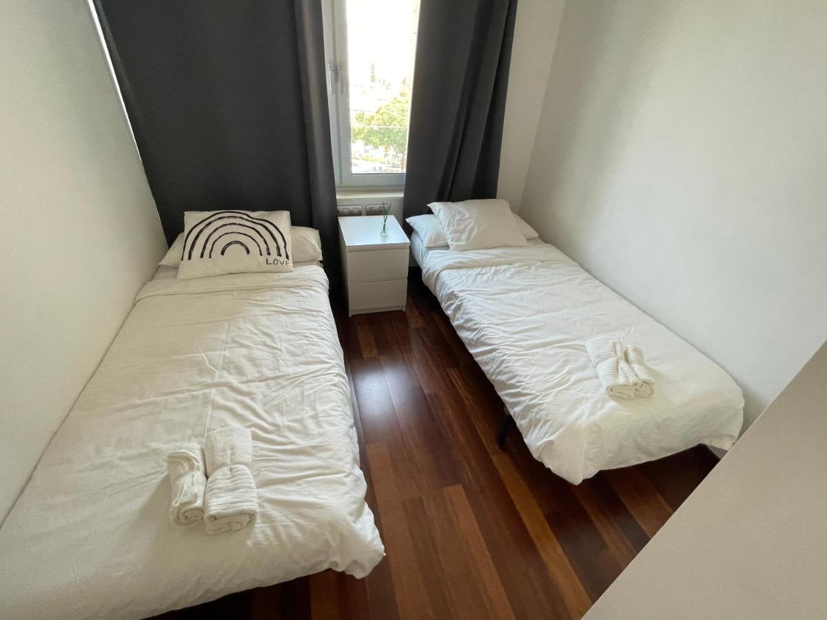 Forum De Barcelona Sea View Apartment With Garage Parking Sant Adrià de Besòs Exteriör bild